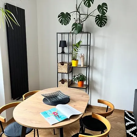 Ohmyhome - Plac Pieciu Rogow - Centrum *