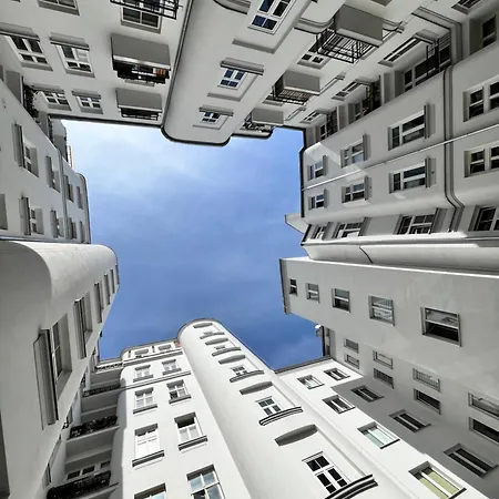 Ohmyhome - Plac Pieciu Rogow - Centrum *