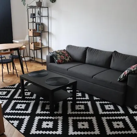 Apartment Ohmyhome - Plac Pieciu Rogow - Centrum *